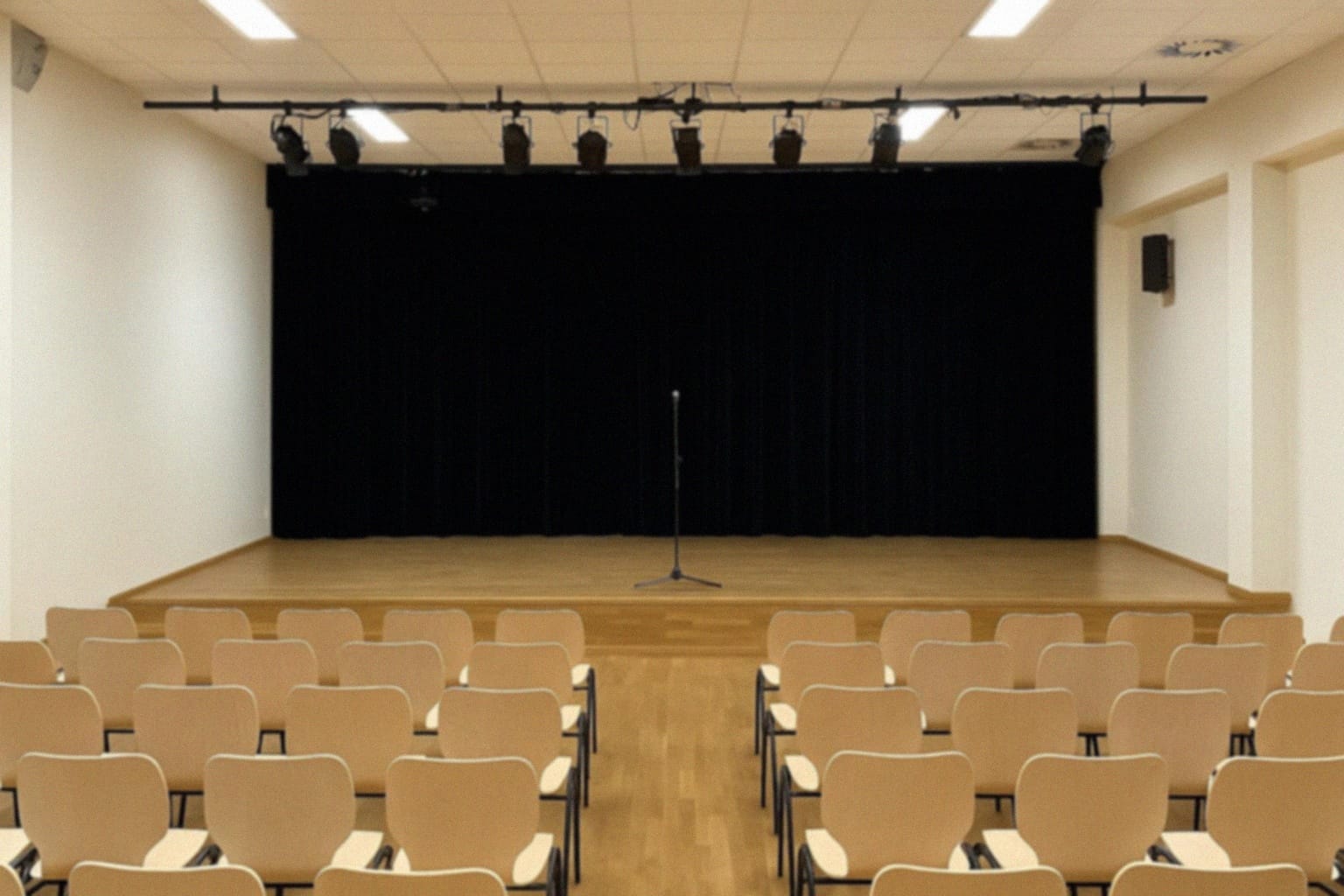 Spektakl „MONEY SHOT” w Sierpcu – niezapomniane przeżycie na scenie